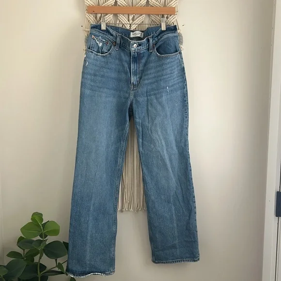 Abercrombie & Fitch Jeans - Picture 2 of 8